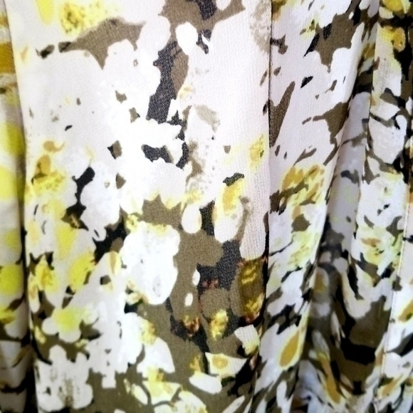 LANE BRYANT SEMI SHEER WATERCOLOR BLOUSE SZ 4X - Picture 3 of 9